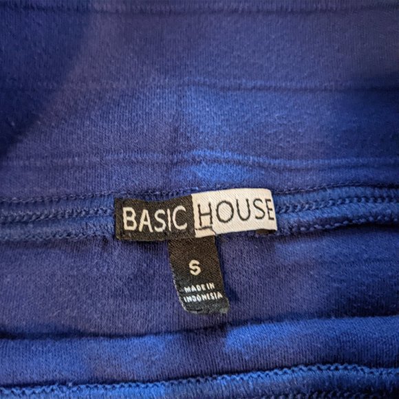 Basic House Blue Mini Skirt Size Small - Picture 3 of 3